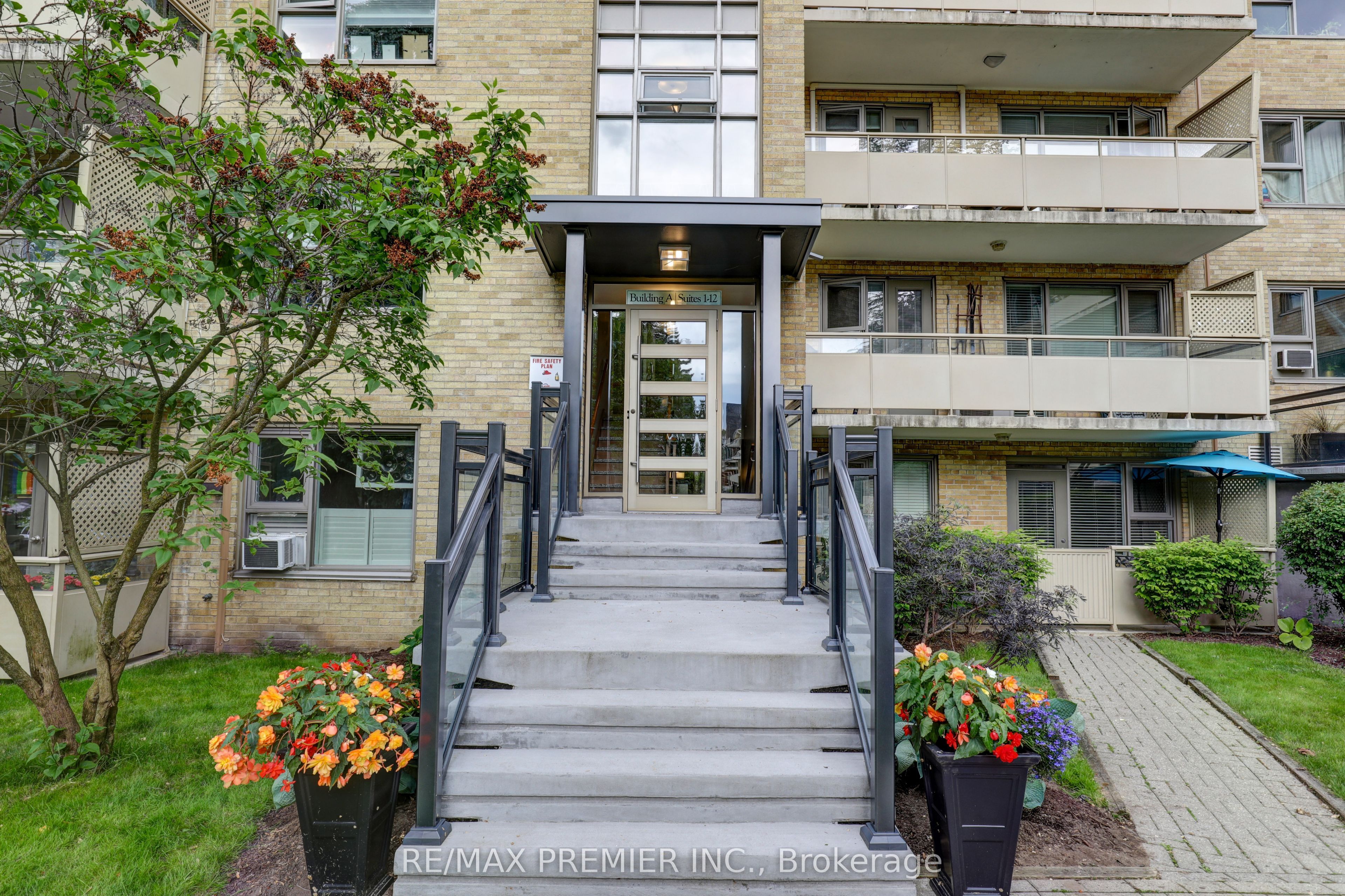 8 Corinth Gardens, #9