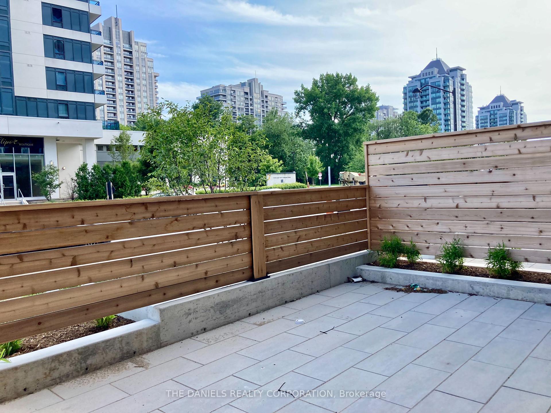 3 Bedrooms Condo at 7950 Bathurst, Vaughan For sale