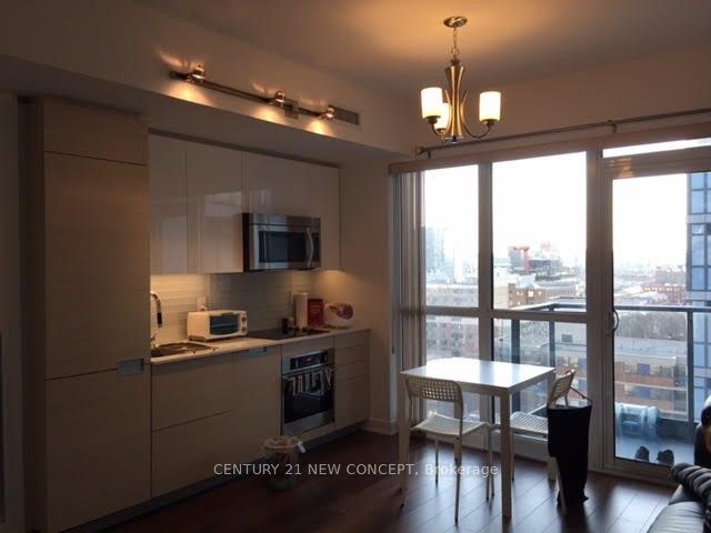 210 Simcoe Street, #1312