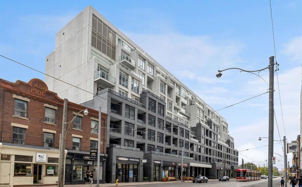 783 Bathurst Street 413