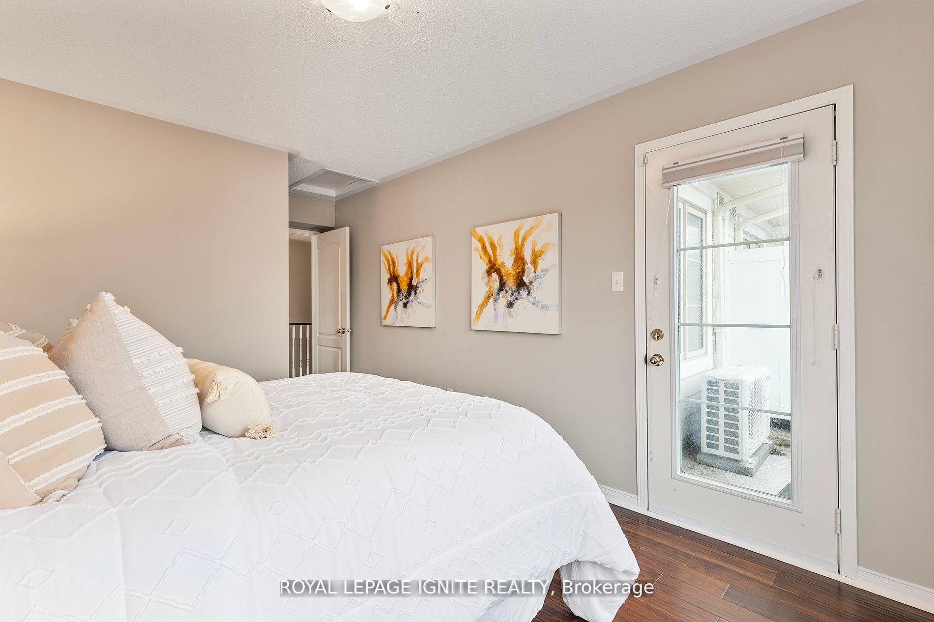 2 Bedrooms Condo at 6063 Kingston, Toronto For sale