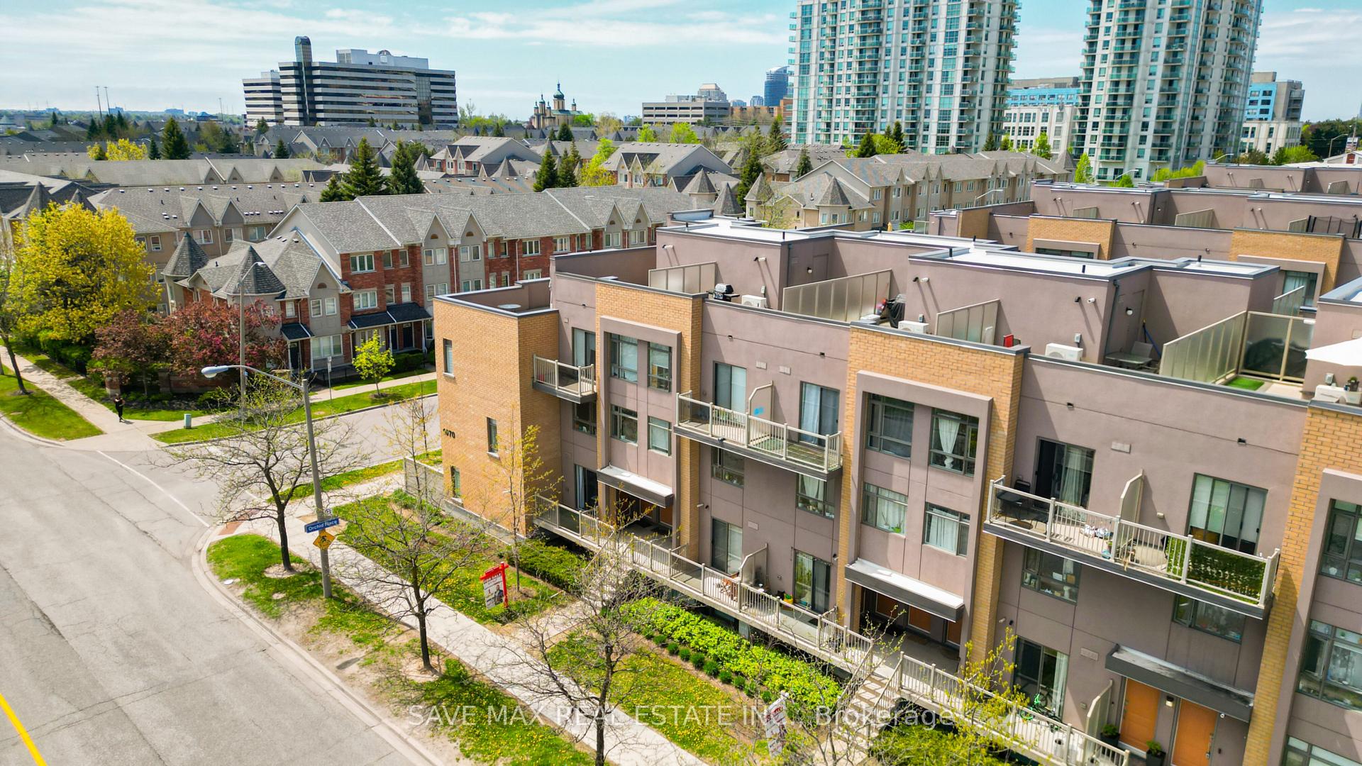 3 Bedrooms Condo at 1070 Progress, Toronto For sale