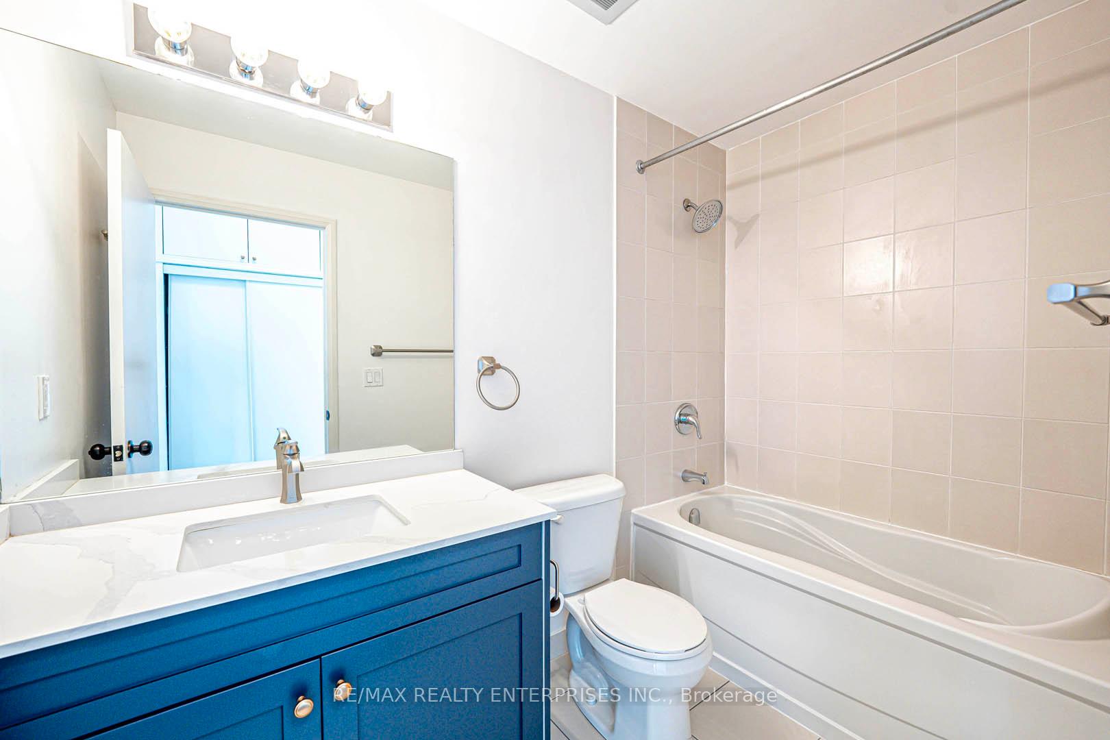 2 Bedrooms Condo at 2900 Highway 7, Vaughan For sale