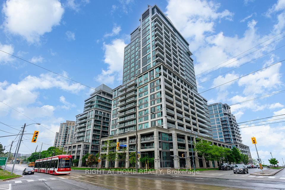 2121 Lake Shore