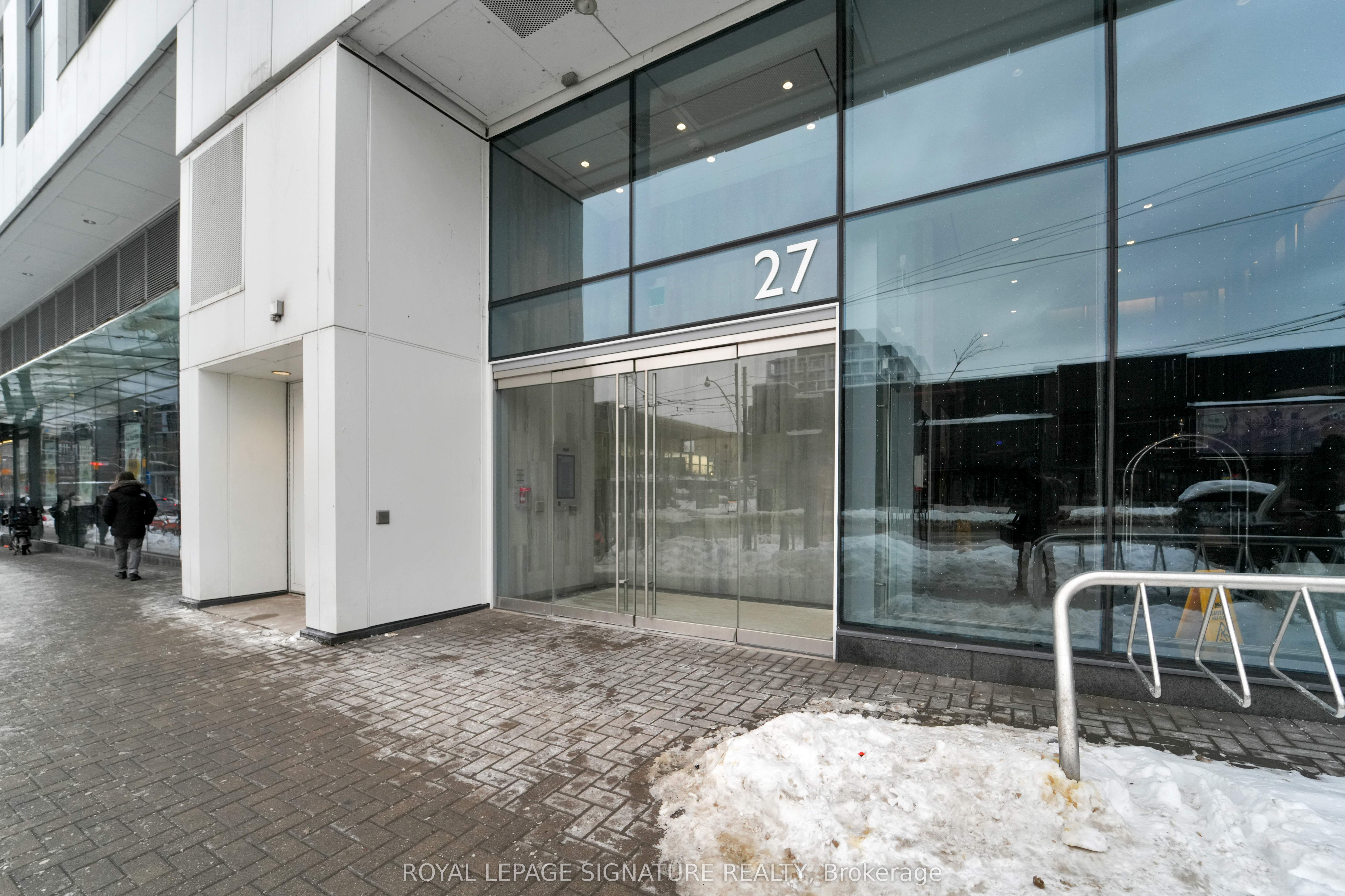 #406 - 27 Bathurst Street, Toronto, ON M5V 0R1
