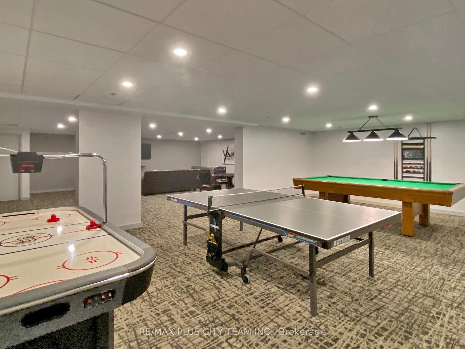 4 Bedrooms Condo at 60 Homewood, Toronto For sale