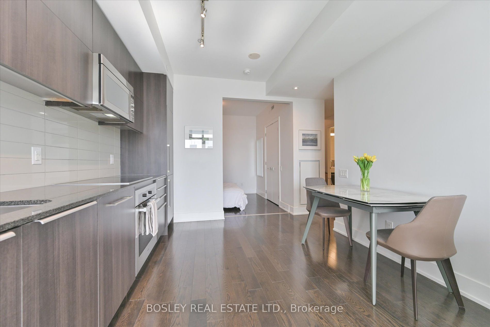 #703 - 170 Avenue Road, Toronto, ON M5R 0A4