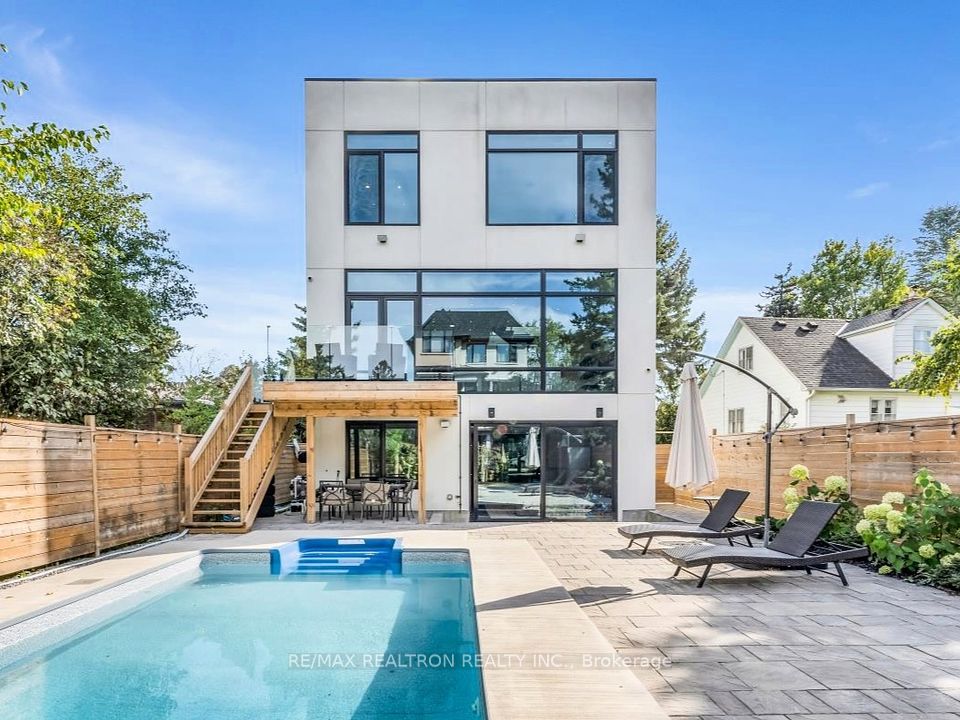 156 Garden Avenue, Richmond Hill, ON L4C 6M2