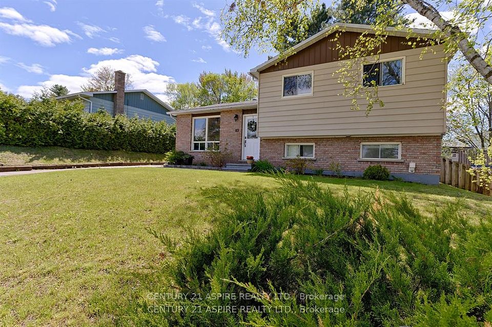 83 Hemlock