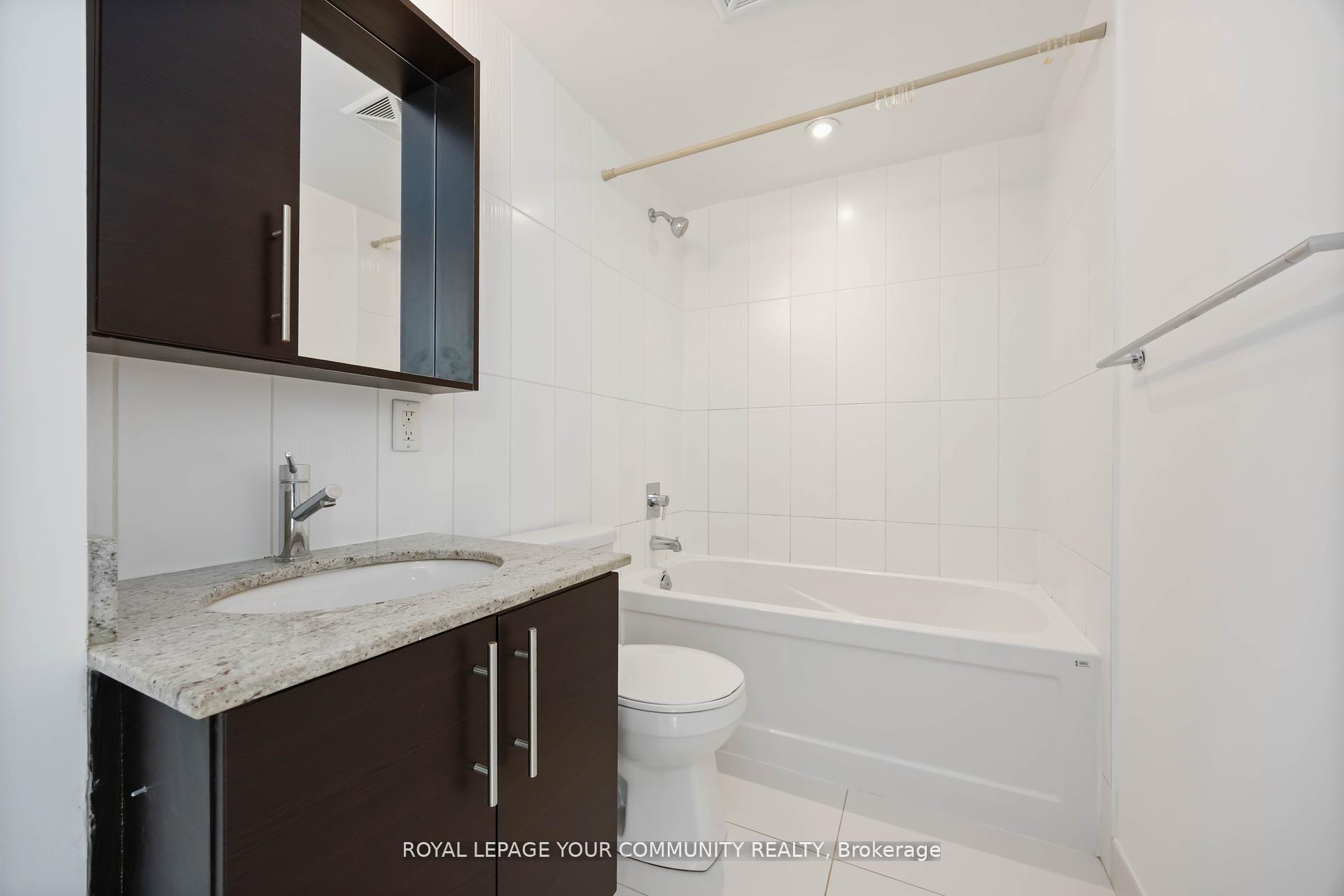3 Bedrooms Condo at 222 Finch, Toronto For sale