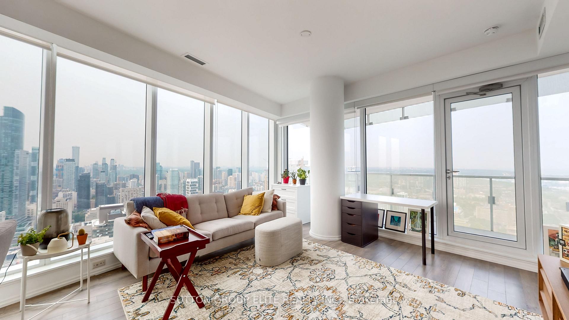 2 Bedrooms Condo at 197 YONGE, Toronto For sale