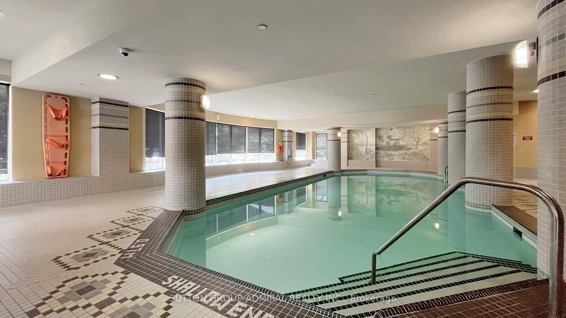 1 Bedroom Condo at 21 Hillcrest, Toronto For sale
