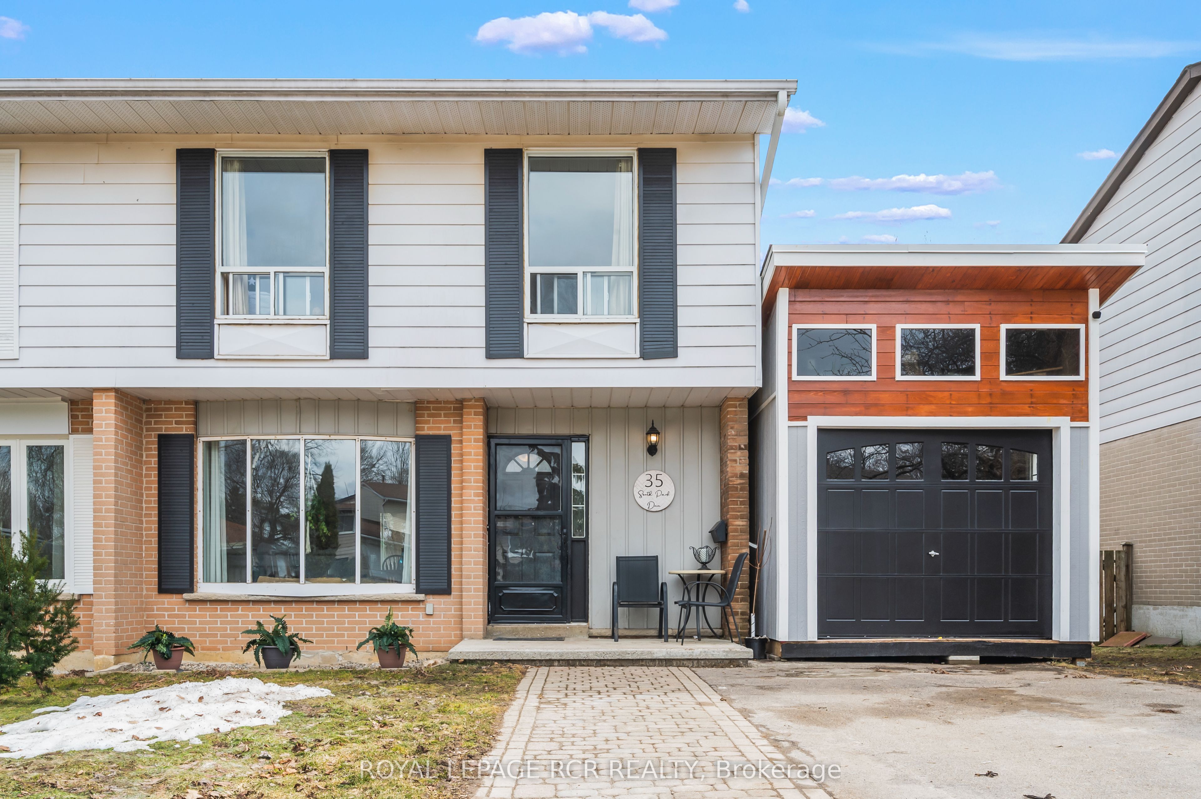 35 South Park Drive, Orangeville, ON L9W 1R7