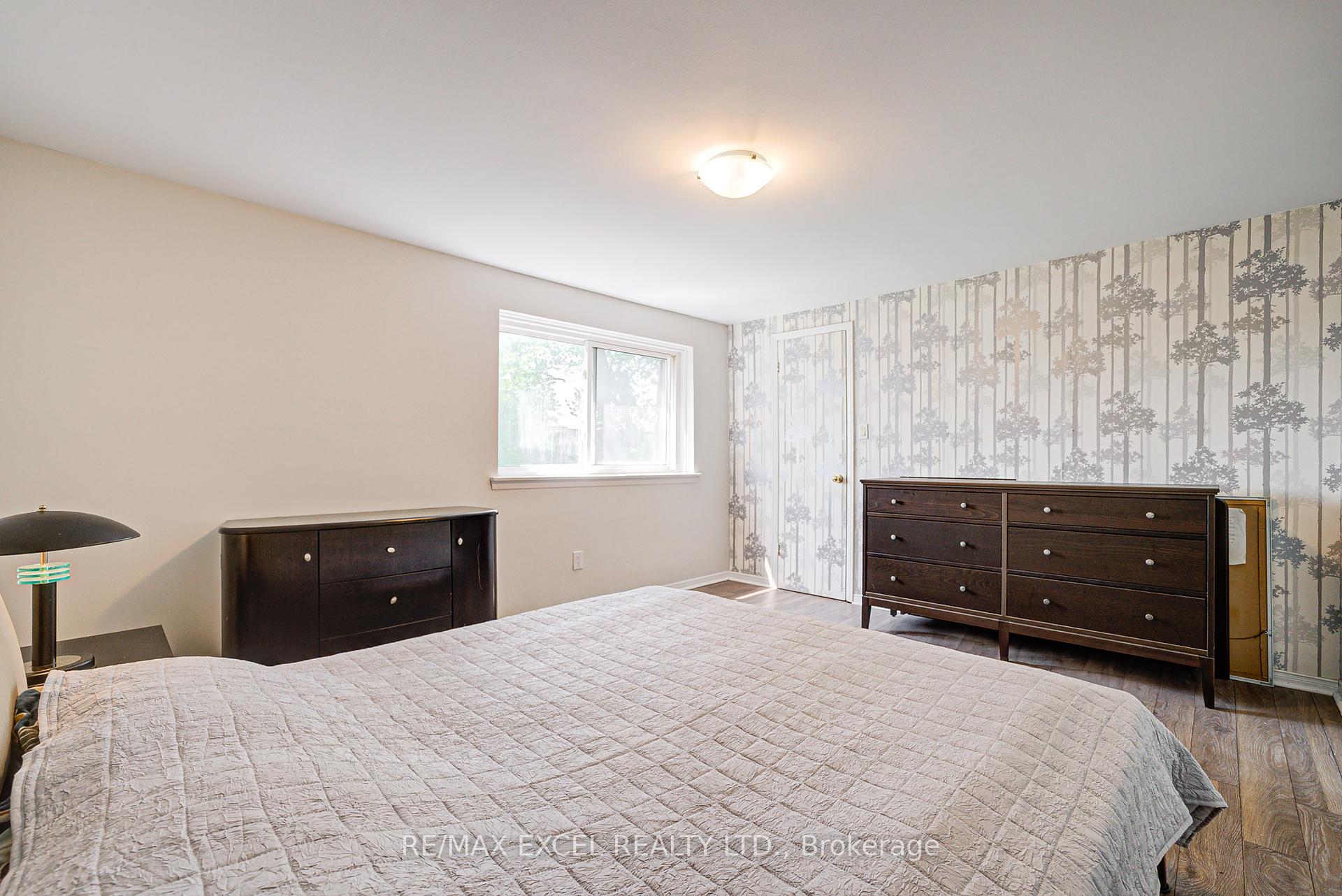 3 Bedrooms Condo at 20 Crockamhill, Toronto For sale