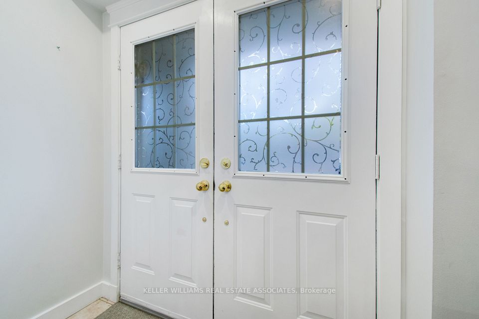 41 Dominion Gardens Drive, Halton Hills, ON L7G 6A9