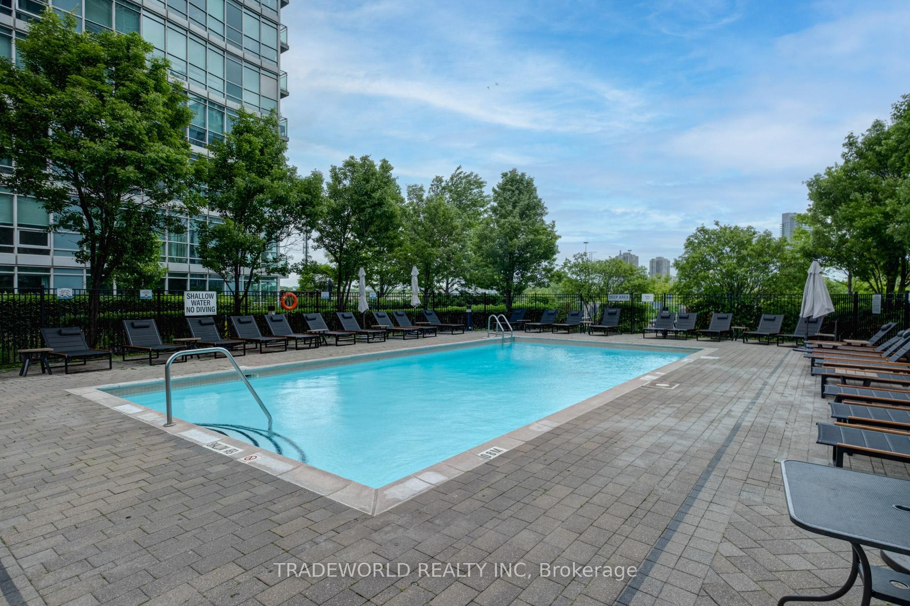 2 Bedrooms Condo at 155 Legion, Toronto For sale