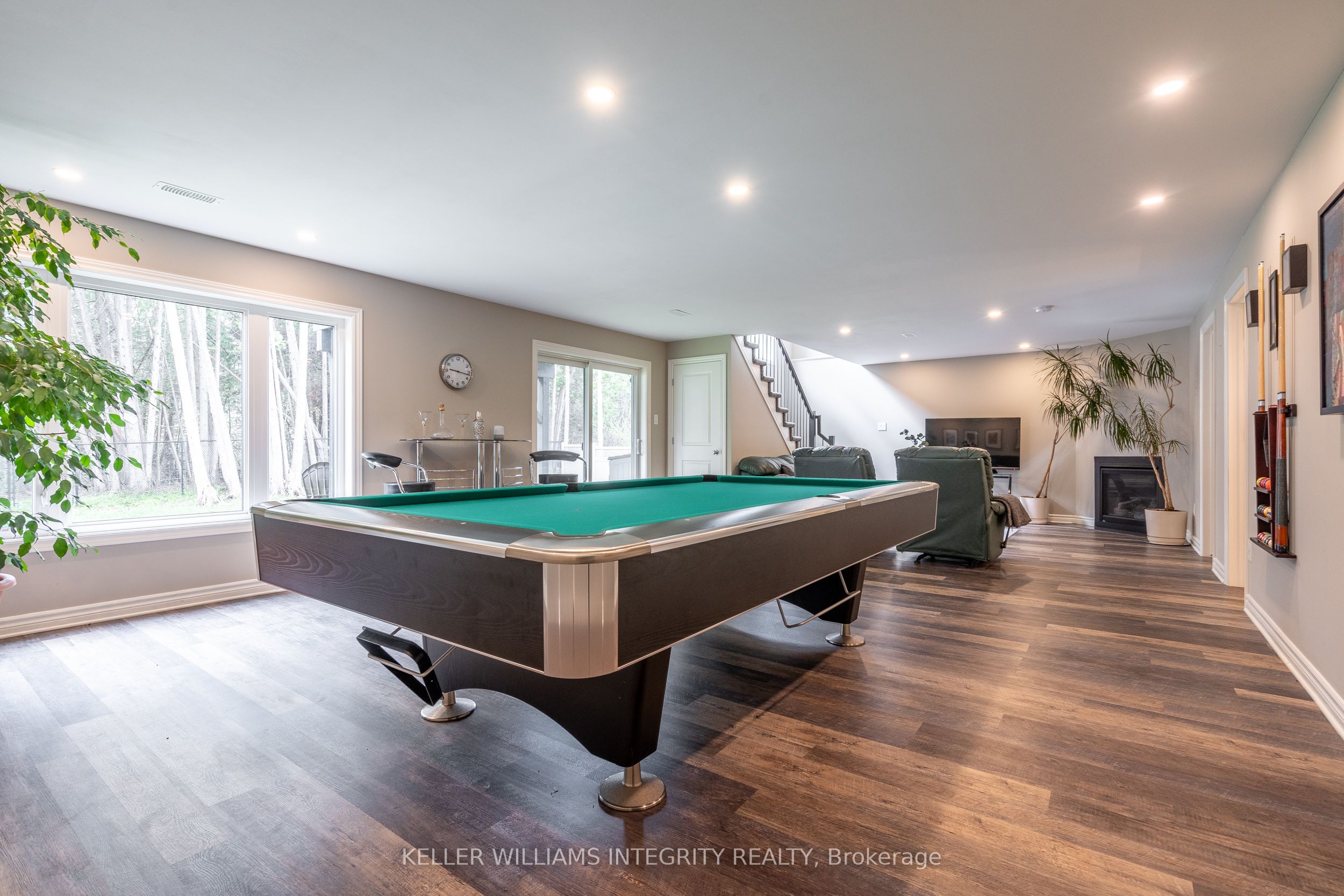 1126 Beckett Crescent