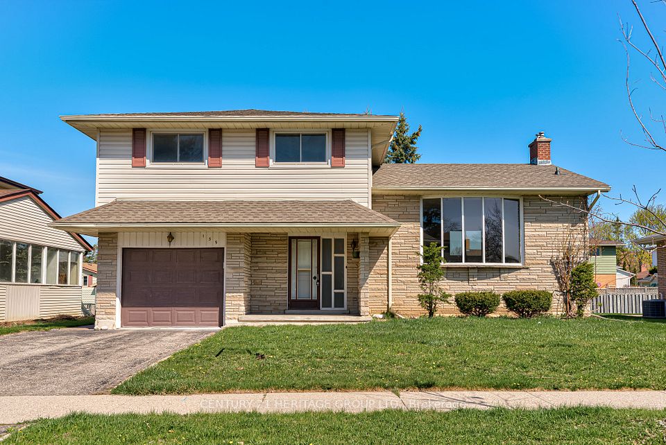 139 Strathcona Crescent