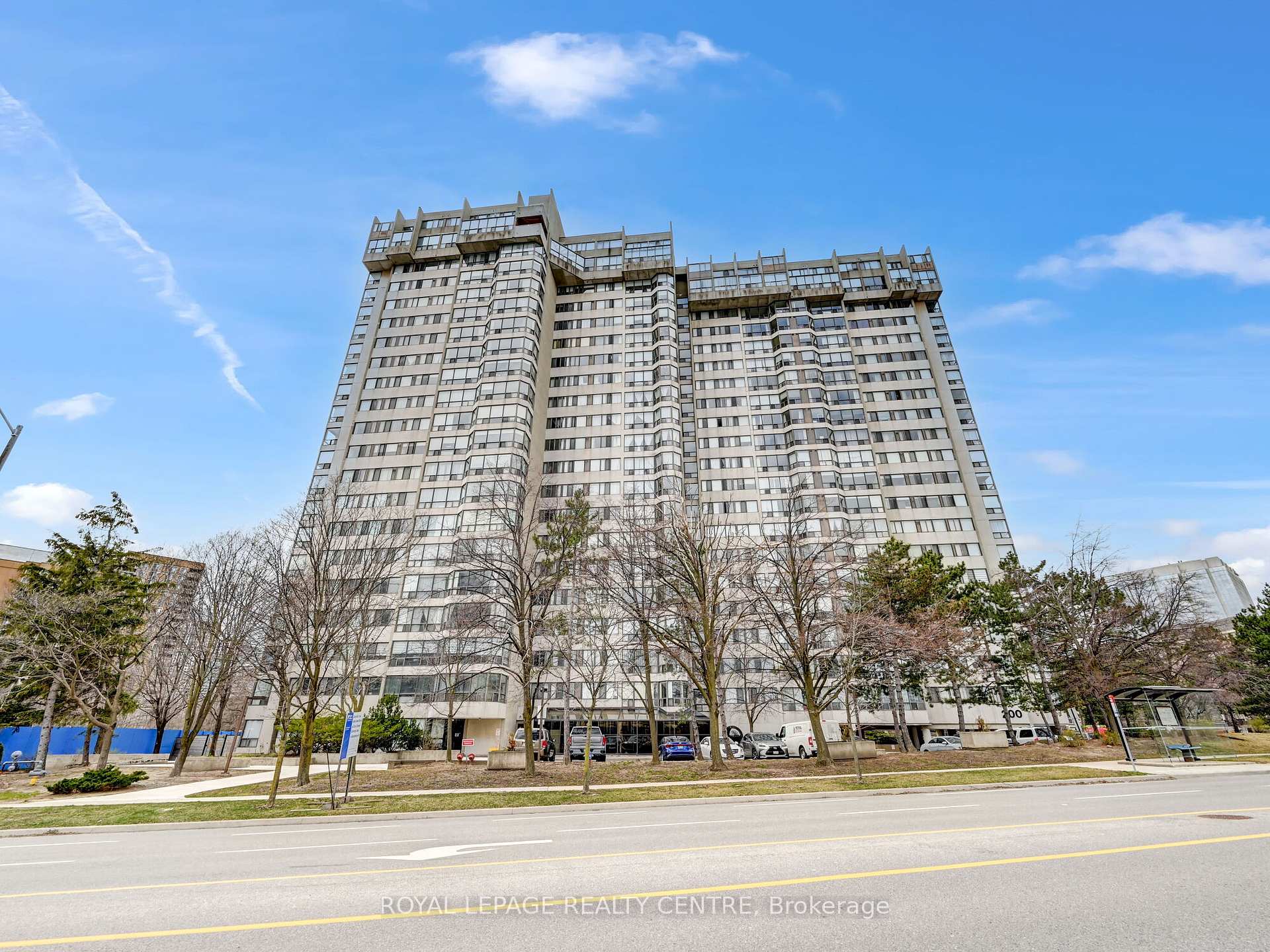 #602 – 200 Robert Speck Parkway, Mississauga, ON L4Z 1S3
