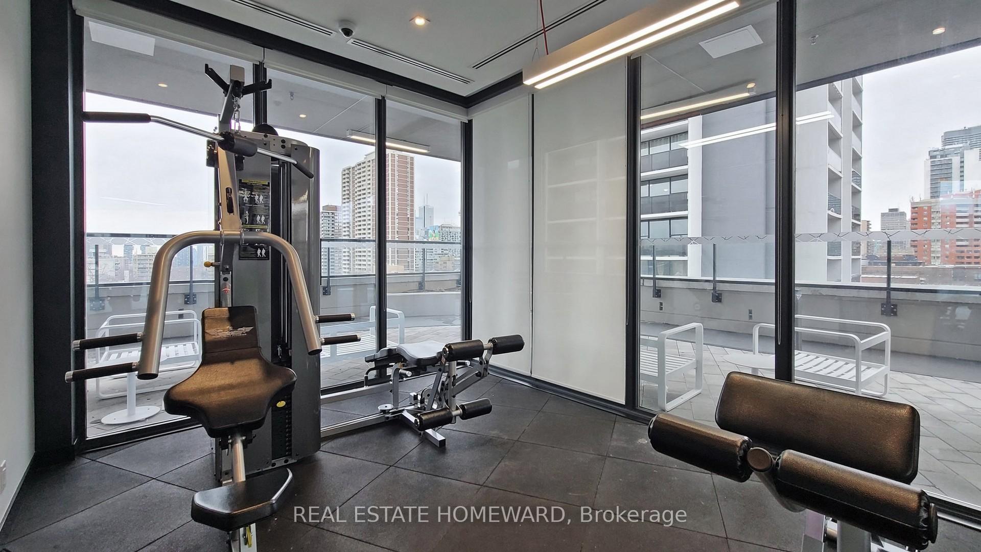 1 Bedroom Condo at 159 Wellesley,  Toronto For sale