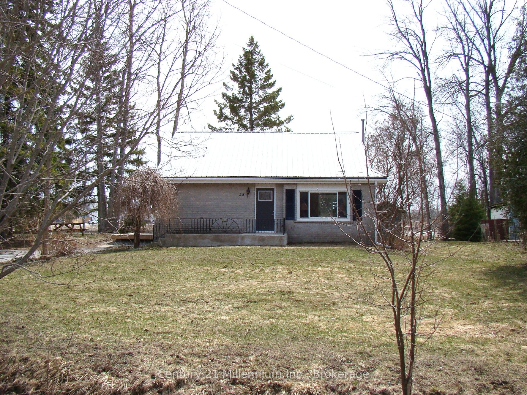 25 Ayling Reid Court, Wasaga Beach, ON L9Z 2G5