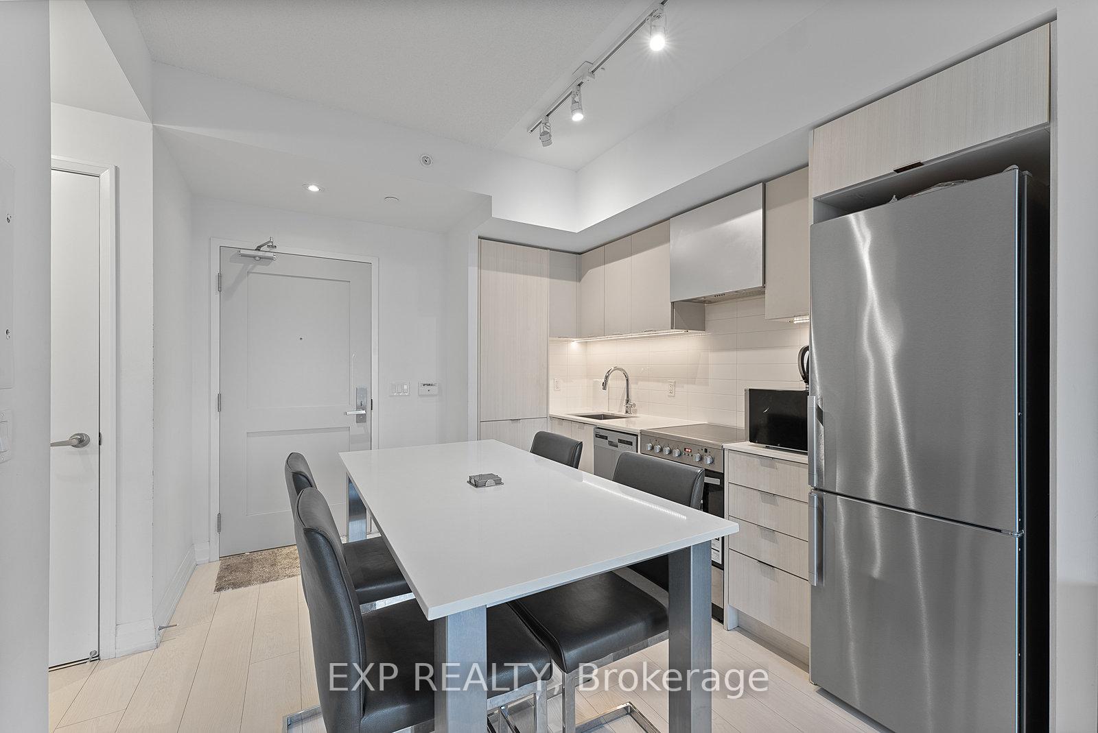 1 Bedroom Condo at 26 Gibbs, Toronto For sale