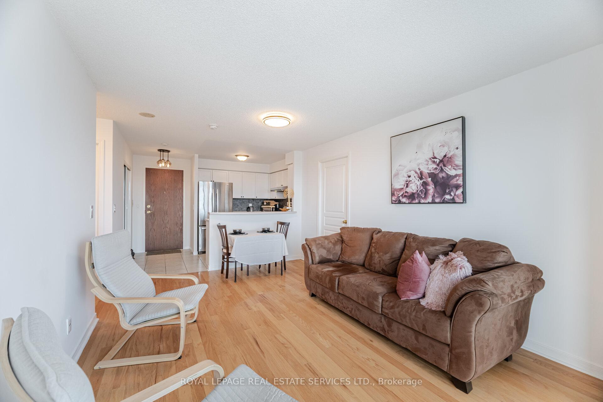 2 Bedrooms Condo at 2585 Erin Centre,  Mississauga For sale