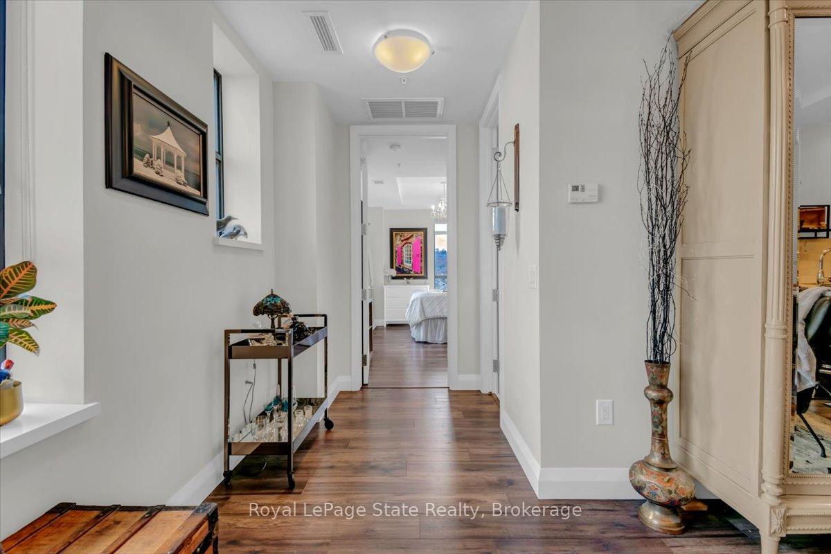 1 Bedroom Condo at 118 KING,  Hamilton For sale