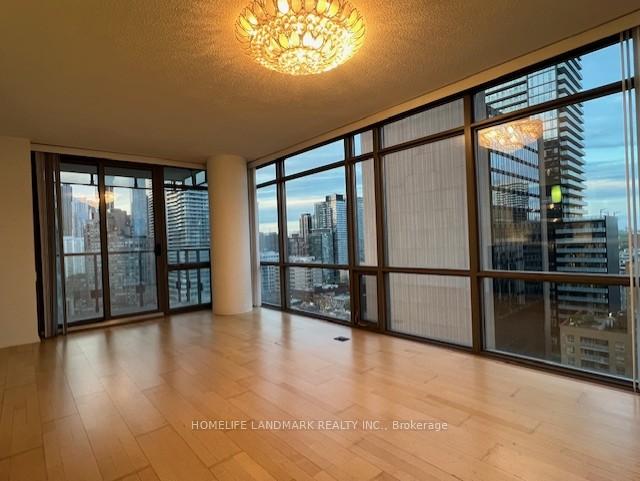 2 Bedrooms Co-op at 38 grenville, Toronto For sale
