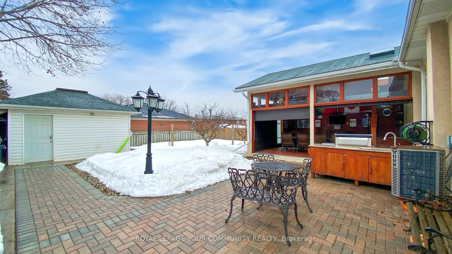 75 Brewster Crescent