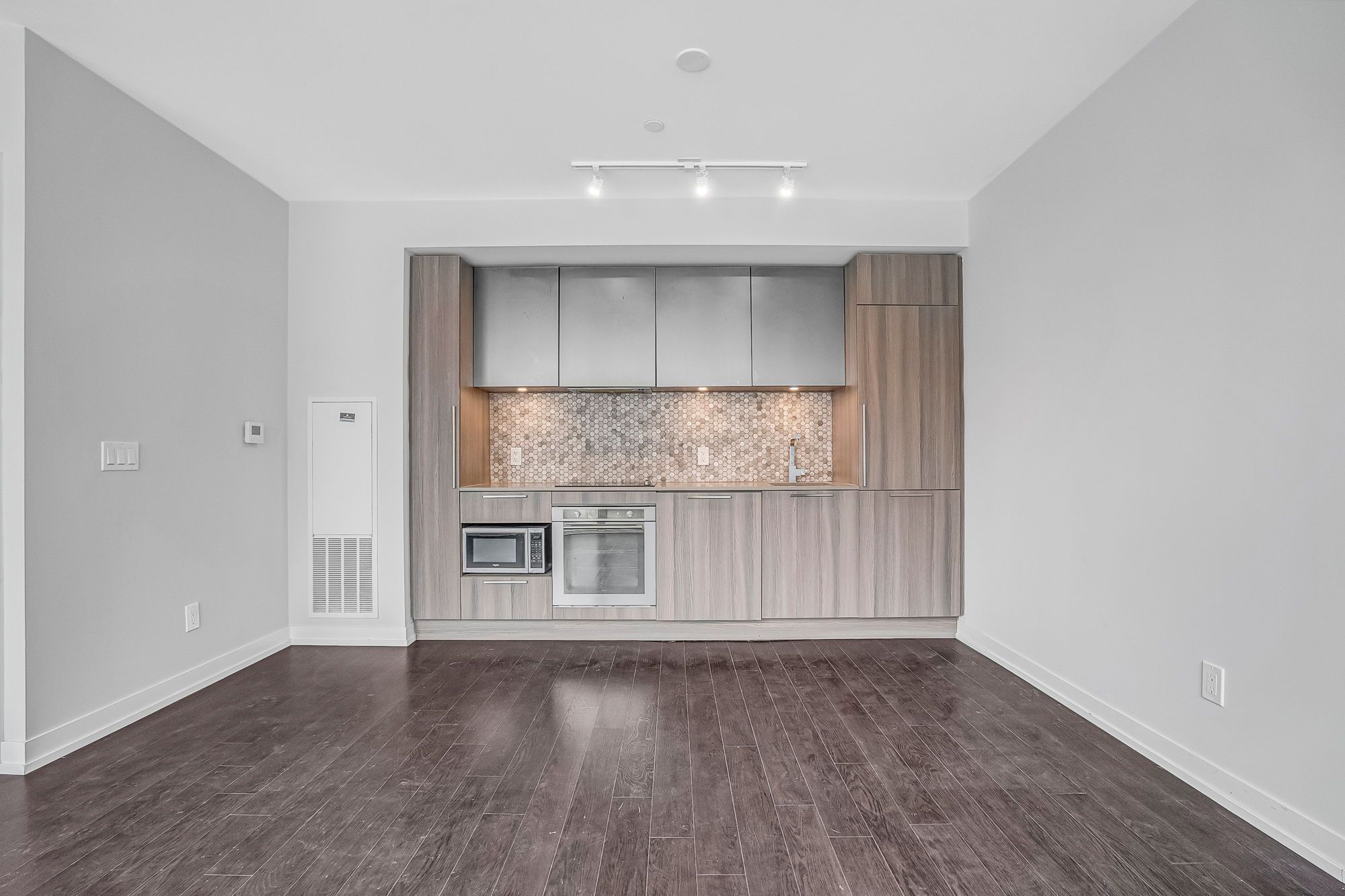 85 Wood Street TH5