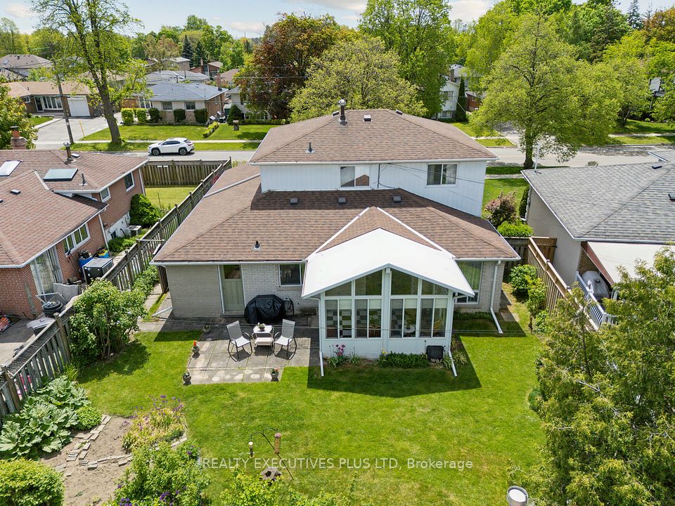10 Pergola
