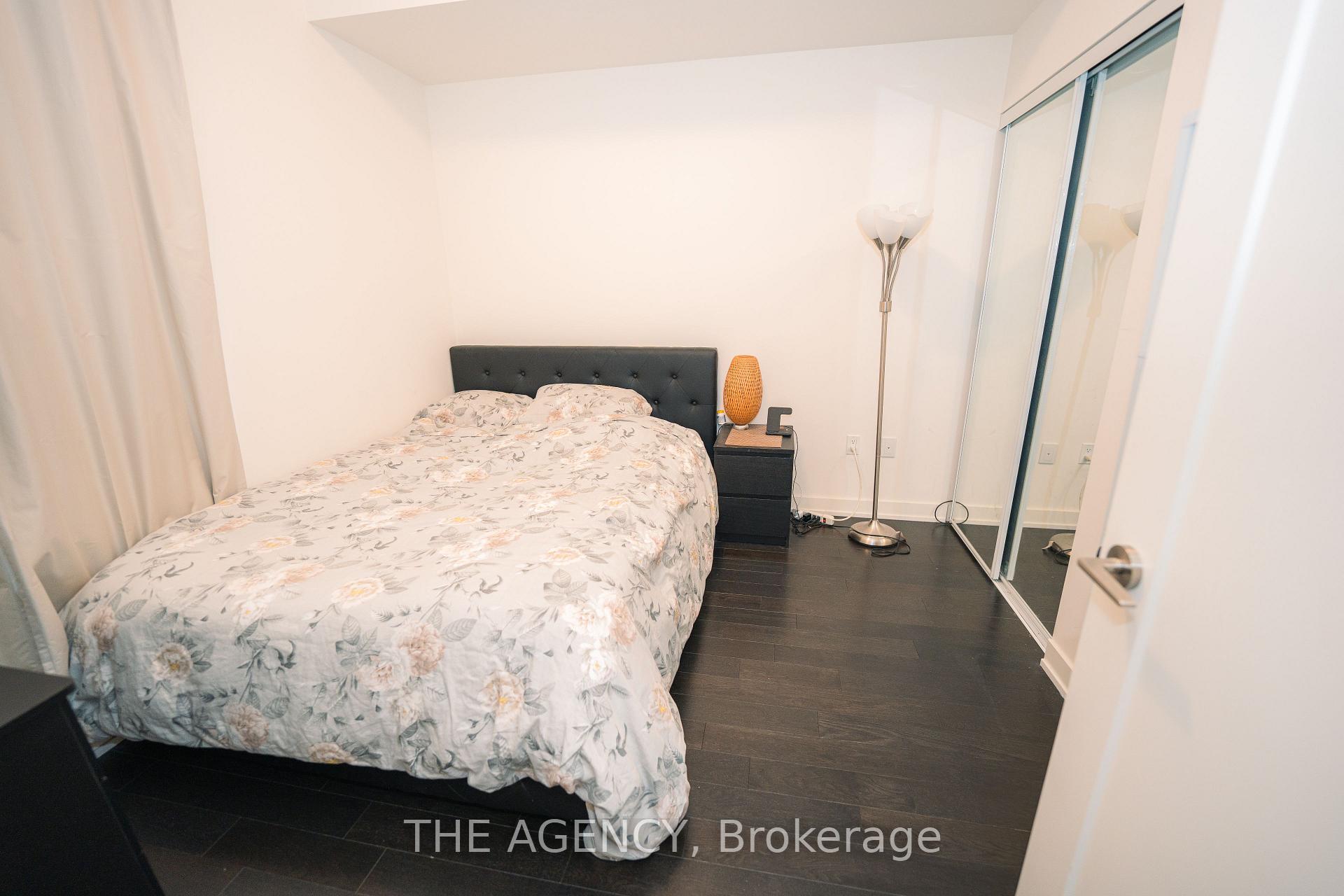 1 Bedroom Condo at 330 Richmond,  Toronto For sale