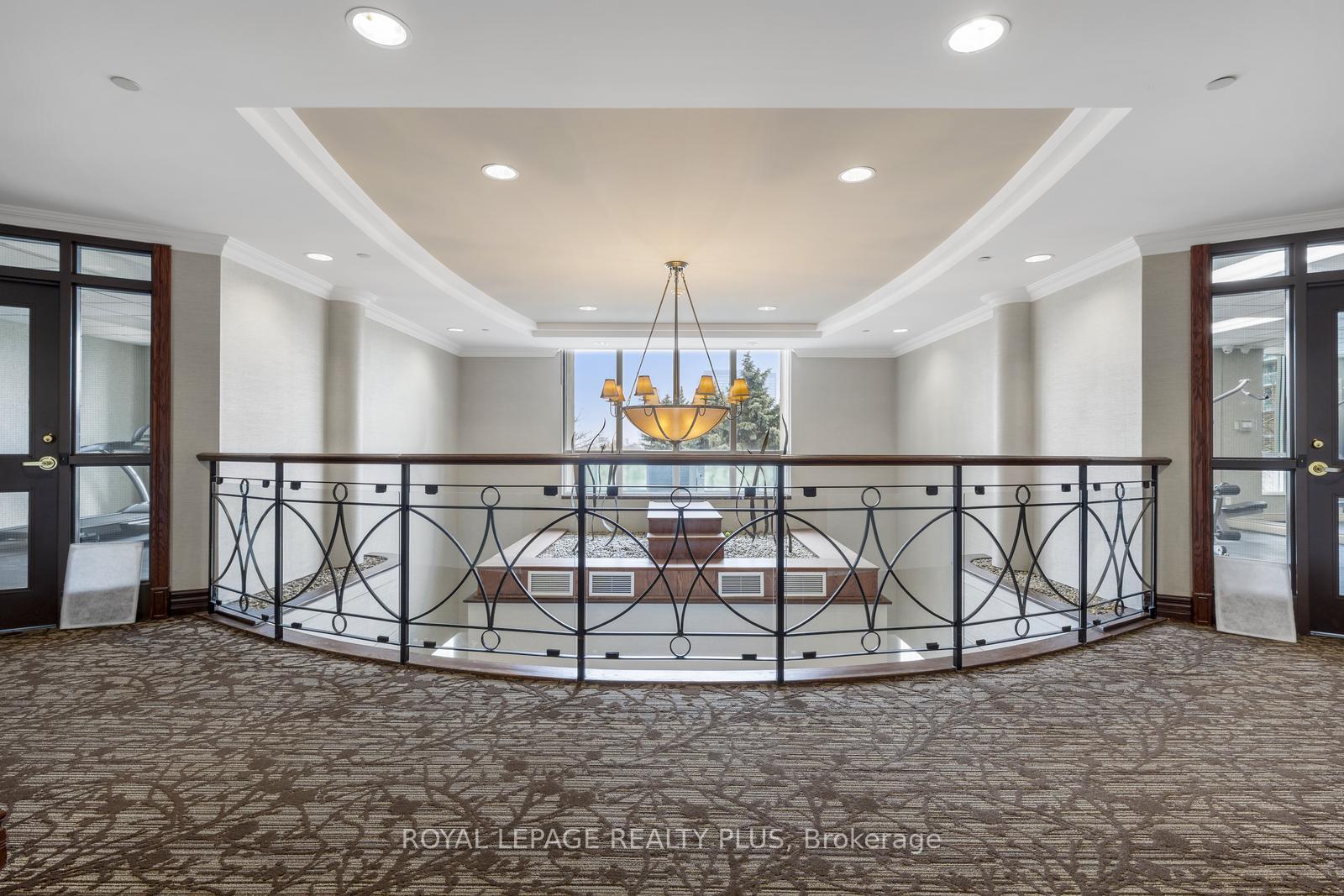 1 Bedroom Condo at 2545 Erin Centre,  Mississauga For sale
