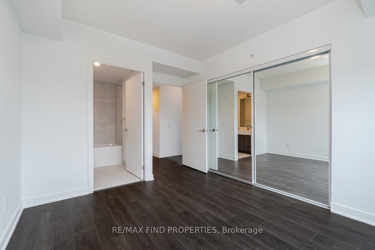 30 Samuel Wood Way, #1002