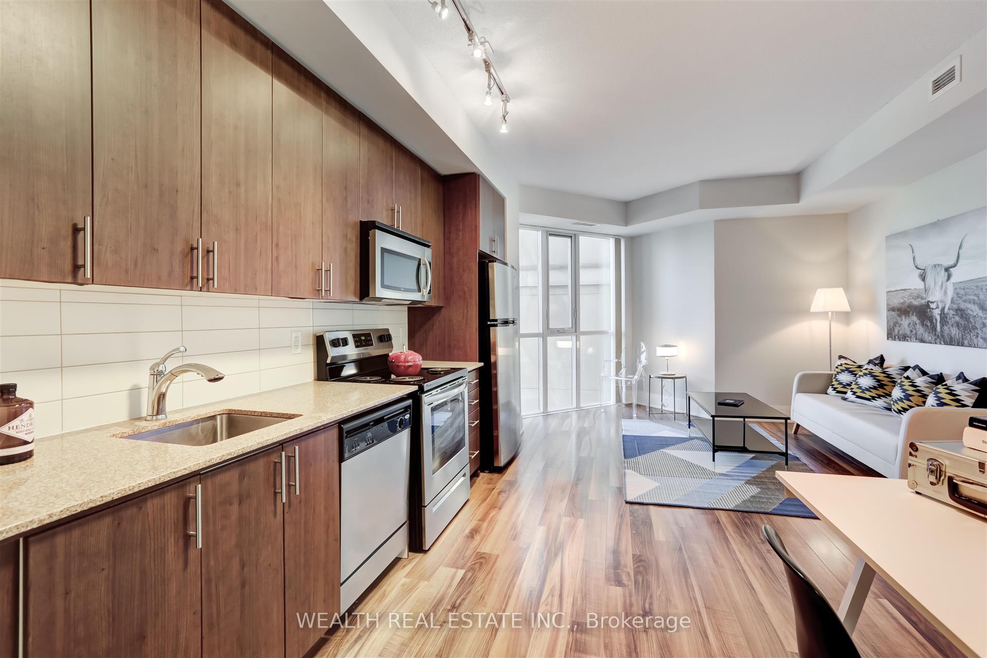 1 Bedroom Condo at 560 Front,  Toronto For sale