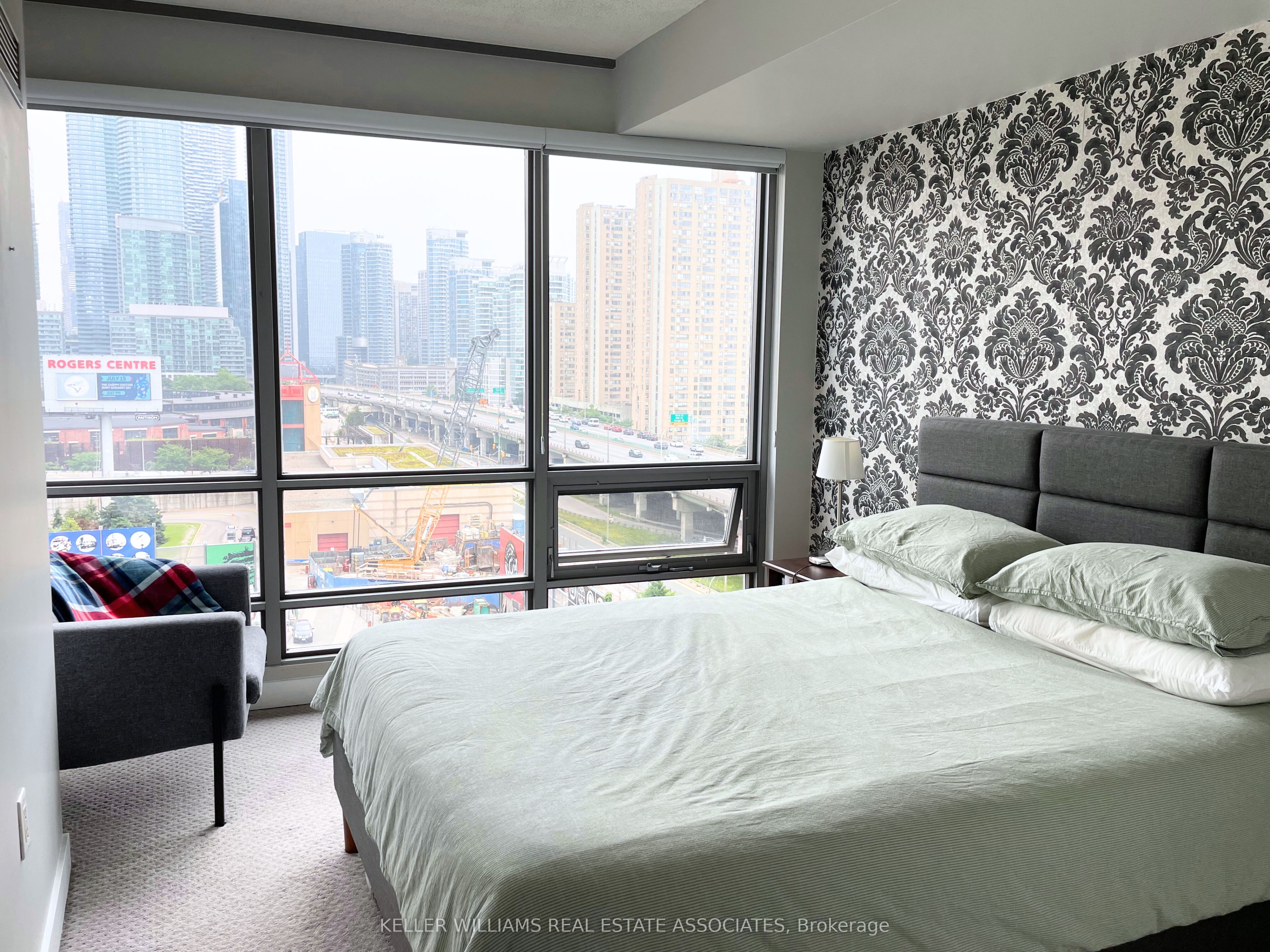 5 Mariner Terrace, #1011