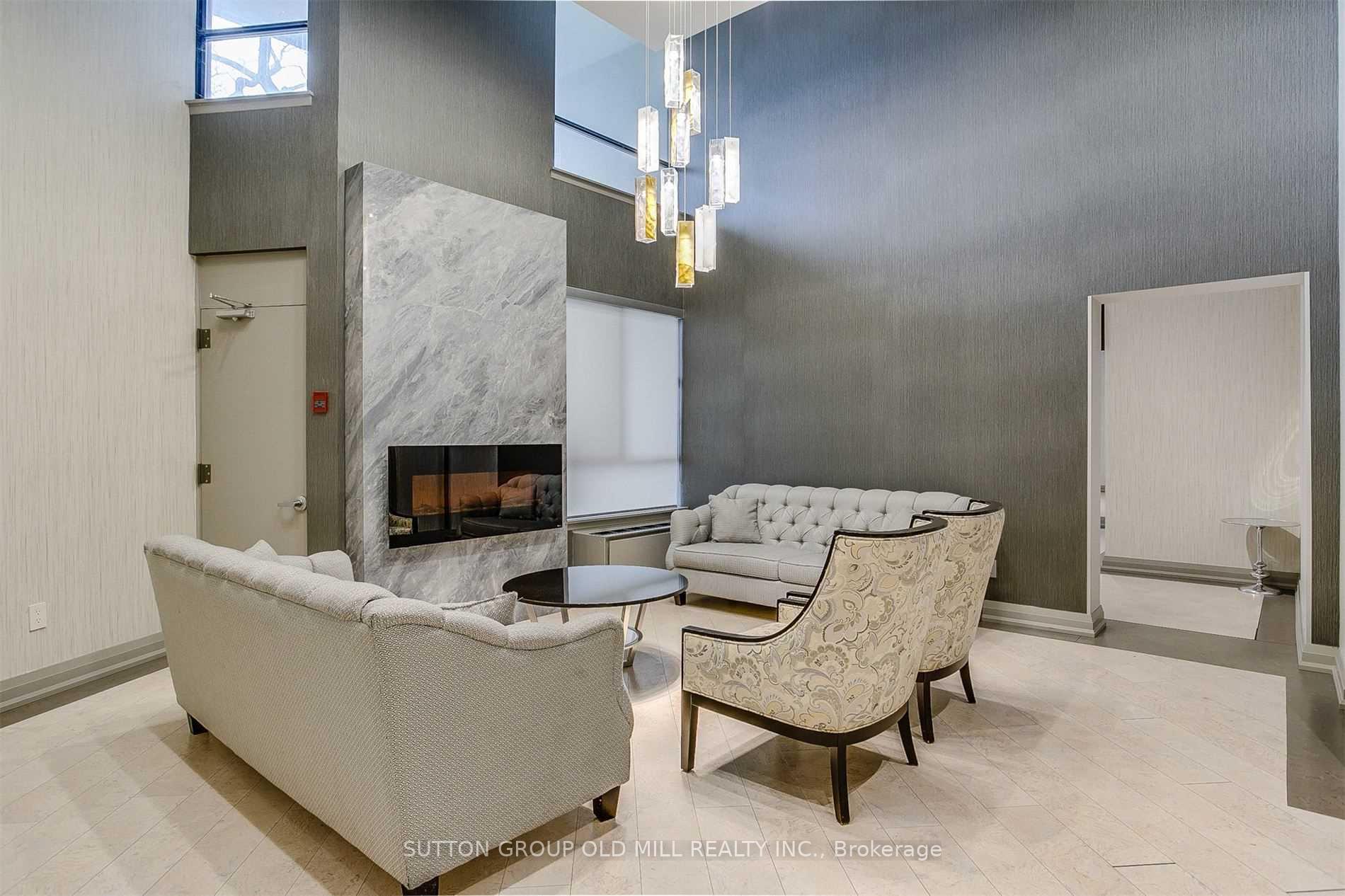 3 Bedrooms Condo at 288 Mill, Toronto For sale