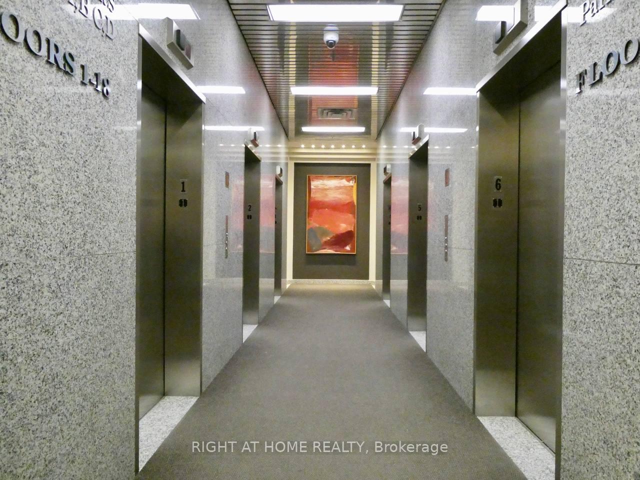 2 Bedrooms Condo at 1001 Bay, Toronto For sale