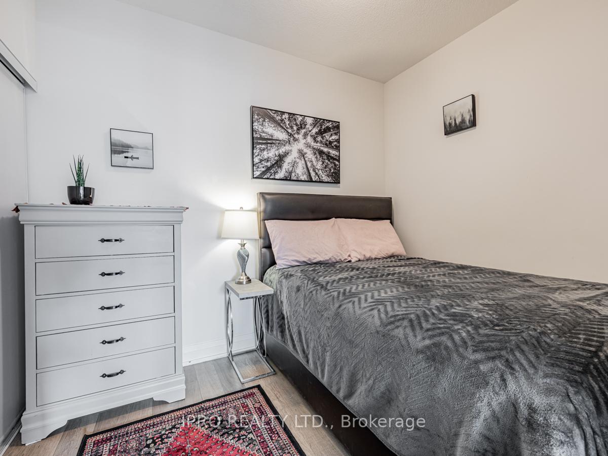 3 Bedrooms Condo at 3121 Sheppard, Toronto For sale