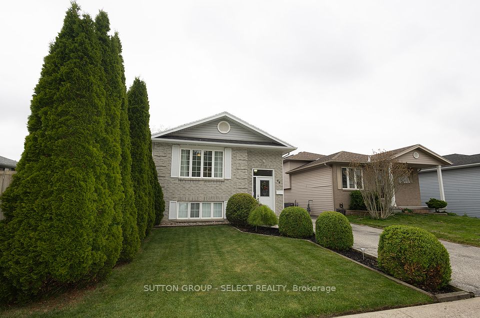 64 University Avenue, Chatham-Kent, ON N8A 3Z6