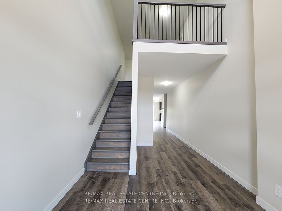 6833 Royal Magnolia Avenue, London South, ON N6P 0J6