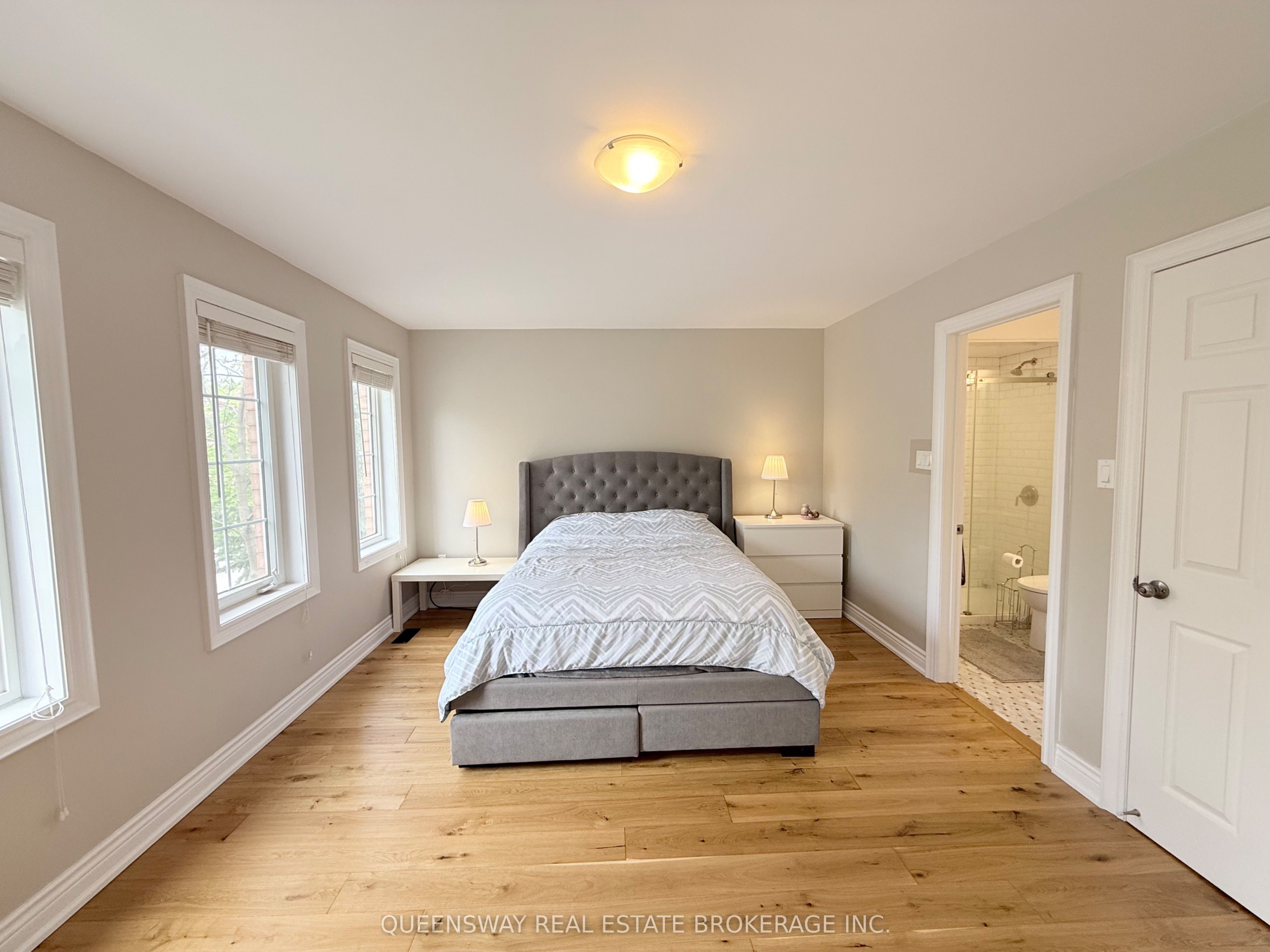 82 Roxton Road