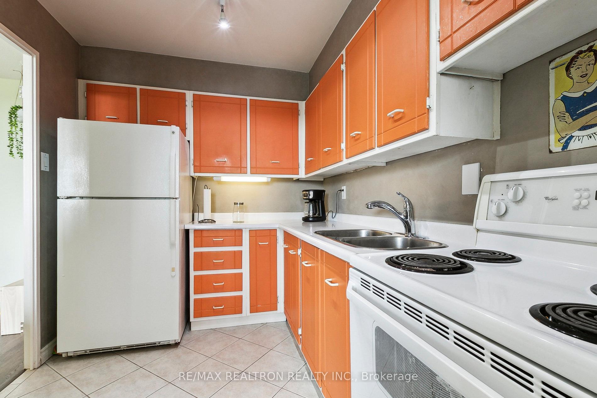 1 Bedroom Condo at 350 Seneca Hill, Toronto For sale