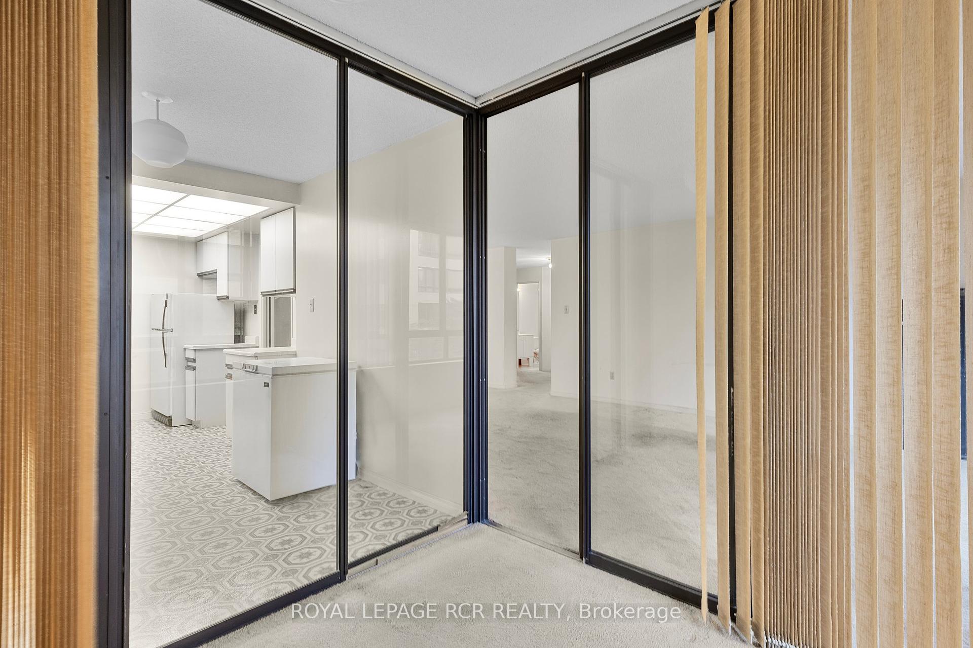 2 Bedrooms Condo at 195 St Patrick, Toronto For sale