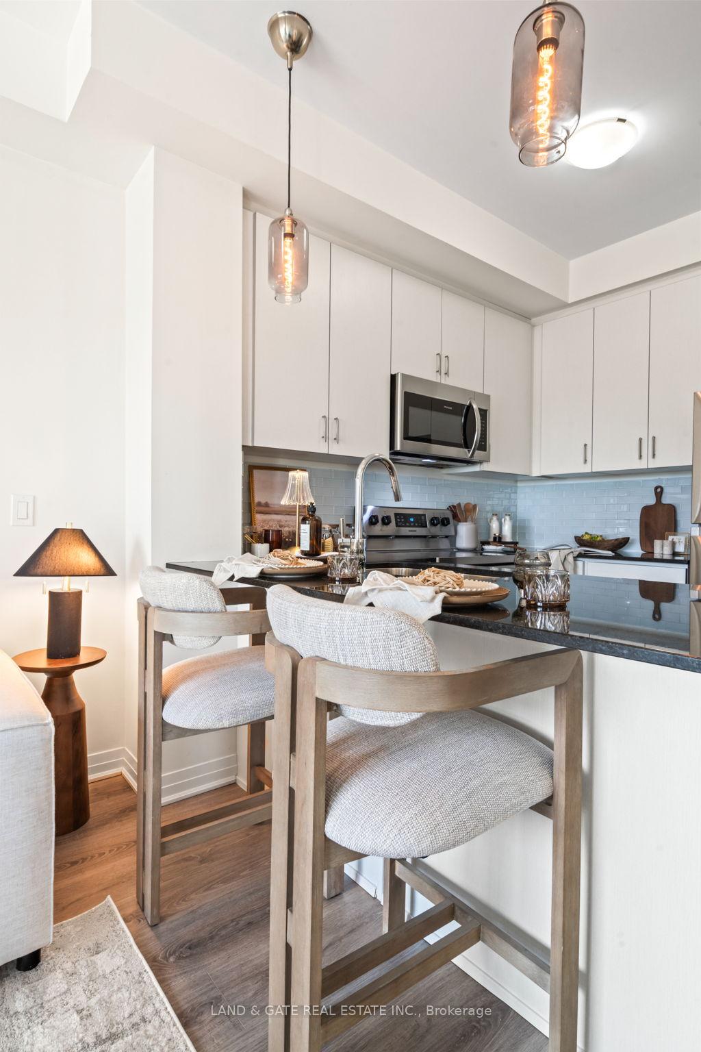 1 Bedroom Condo at 128 Grovewood, Oakville For sale