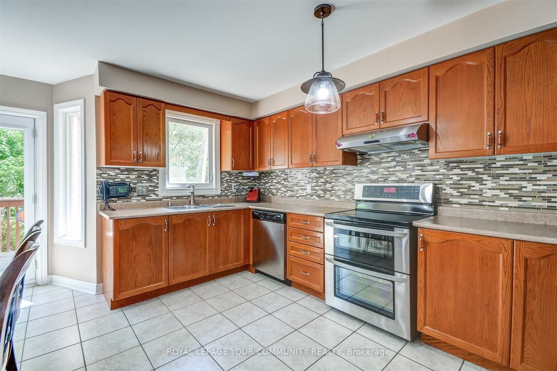 37 Giotto Crescent