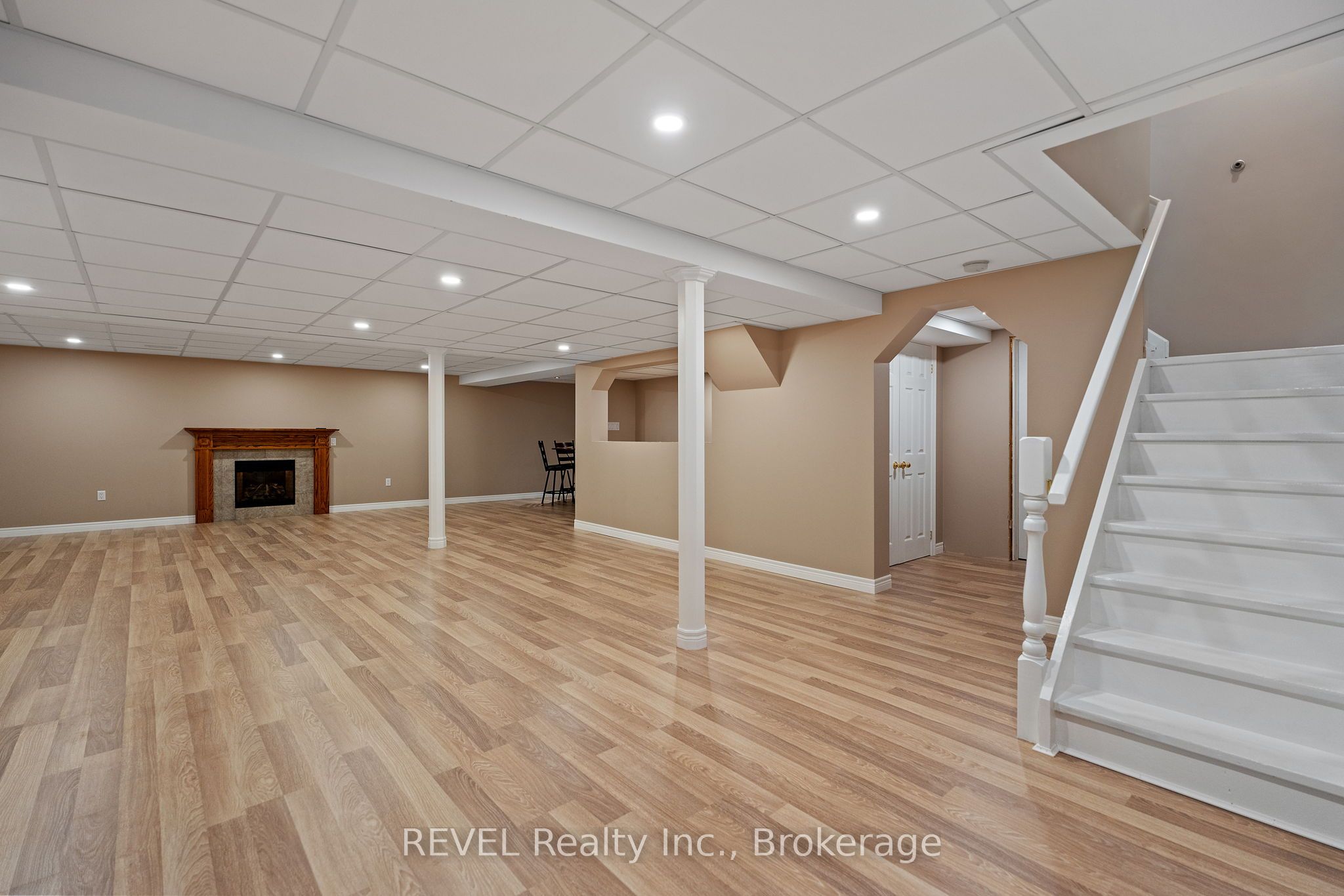 42 Vinifera Drive