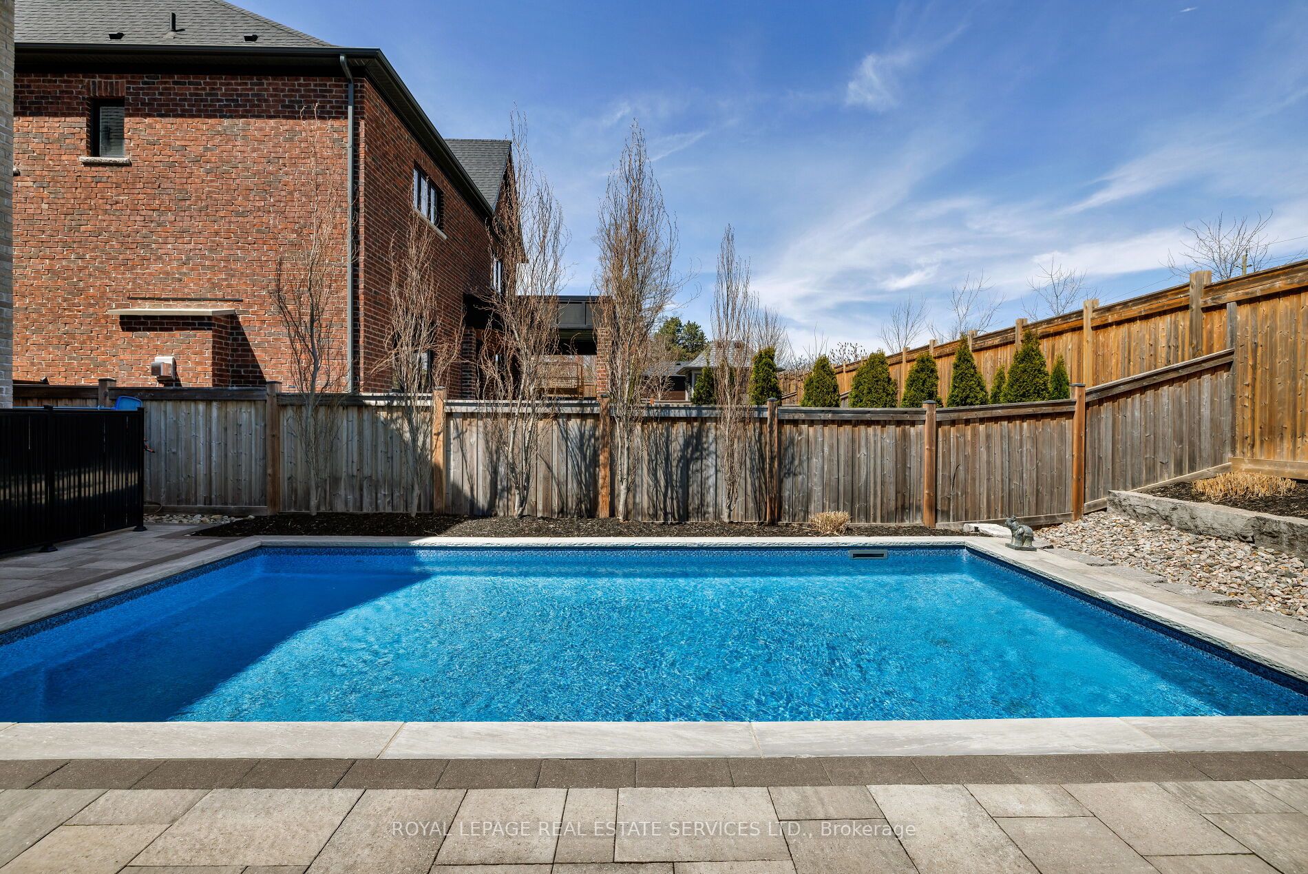 30 Britnell Court, King, ON L7B 0P2