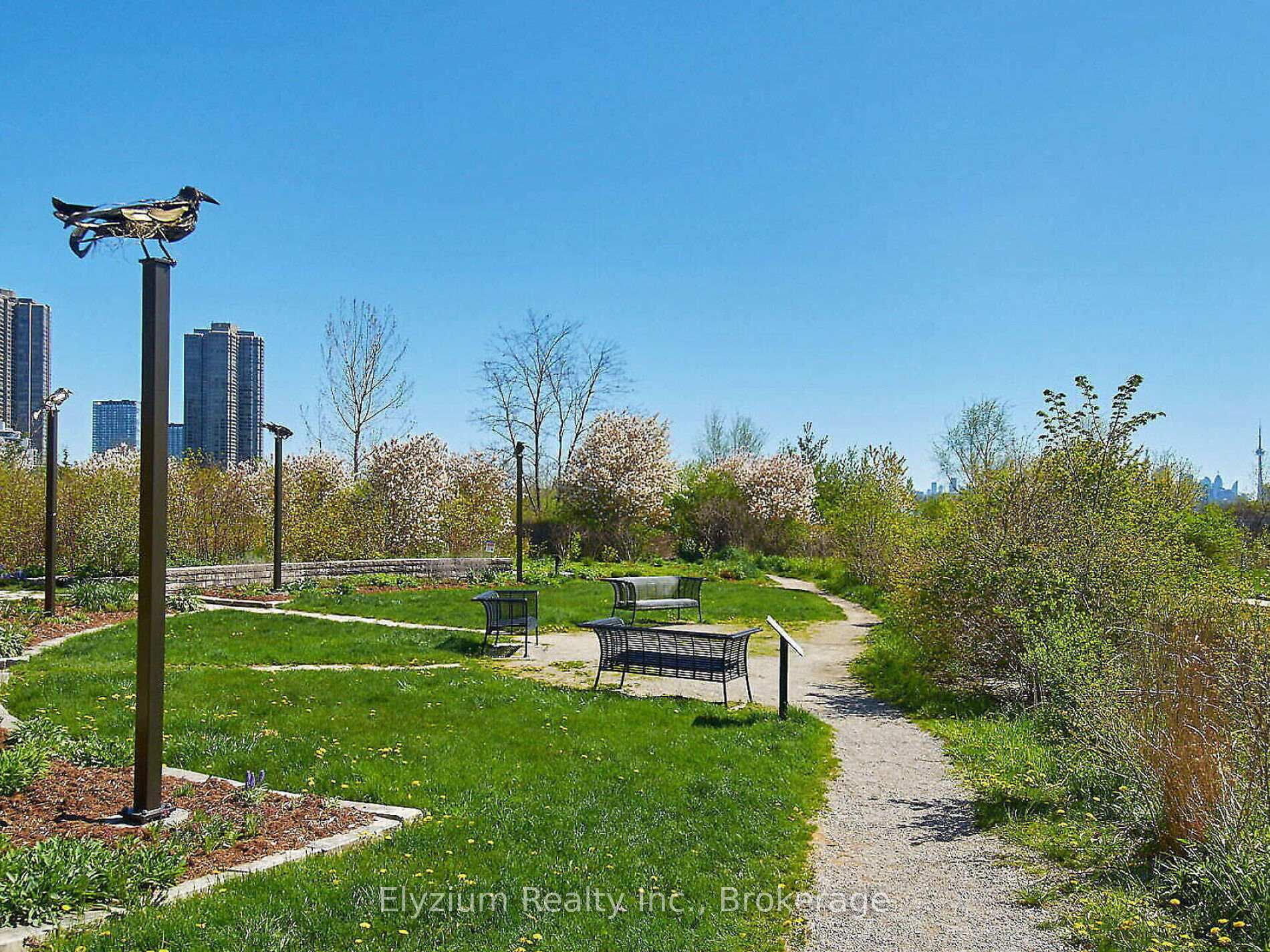 1 Bedroom Condo at 65 Annie Craig,  Toronto For sale